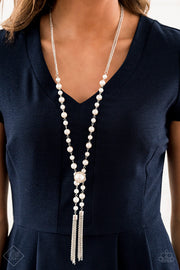Vintage Diva Long Pearl Necklace